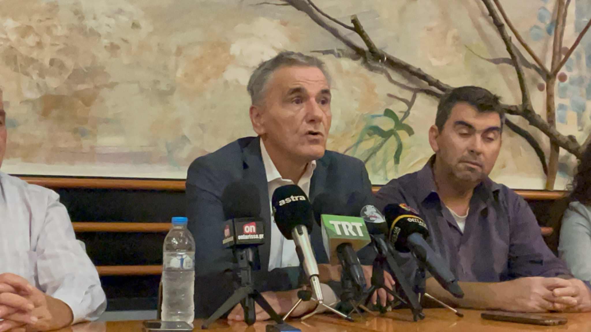 Τσακαλώτος από Λάρισα: Η κυβέρνηση απέτυχε να καταπολεμήσει την ακρίβεια και απορυθμίζει τις εργασιακές σχέσεις (ΦΩΤΟ)