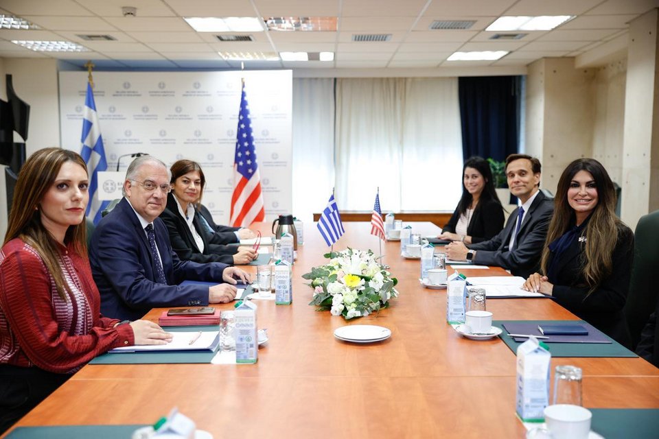 Συνάντηση Θεοδωρικάκου - Γκίλφοϊλ: Το λιμάνι της Onex στην Ελευσίνα γίνεται κέντρο για ενέργεια, εμπόριο, άμυνα