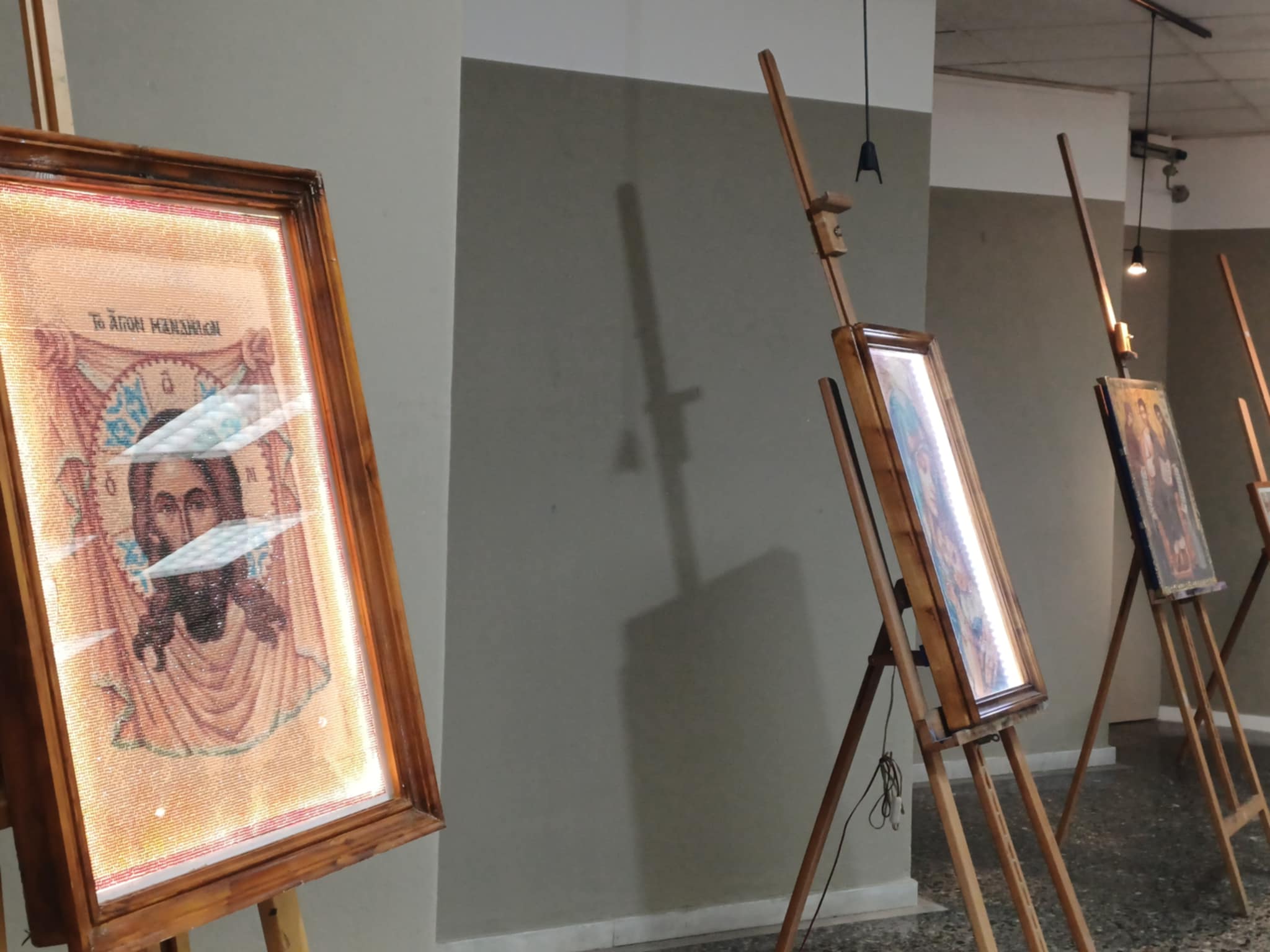 Λάρισα: Λειτουργεί μέχρι 22 Νοεμβρίου στο Χατζηγιάννειο η ενδιαφέρουσα 3η Έκθεση Ψηφιδωτού με διαμαντάκια (ΦΩΤΟ)