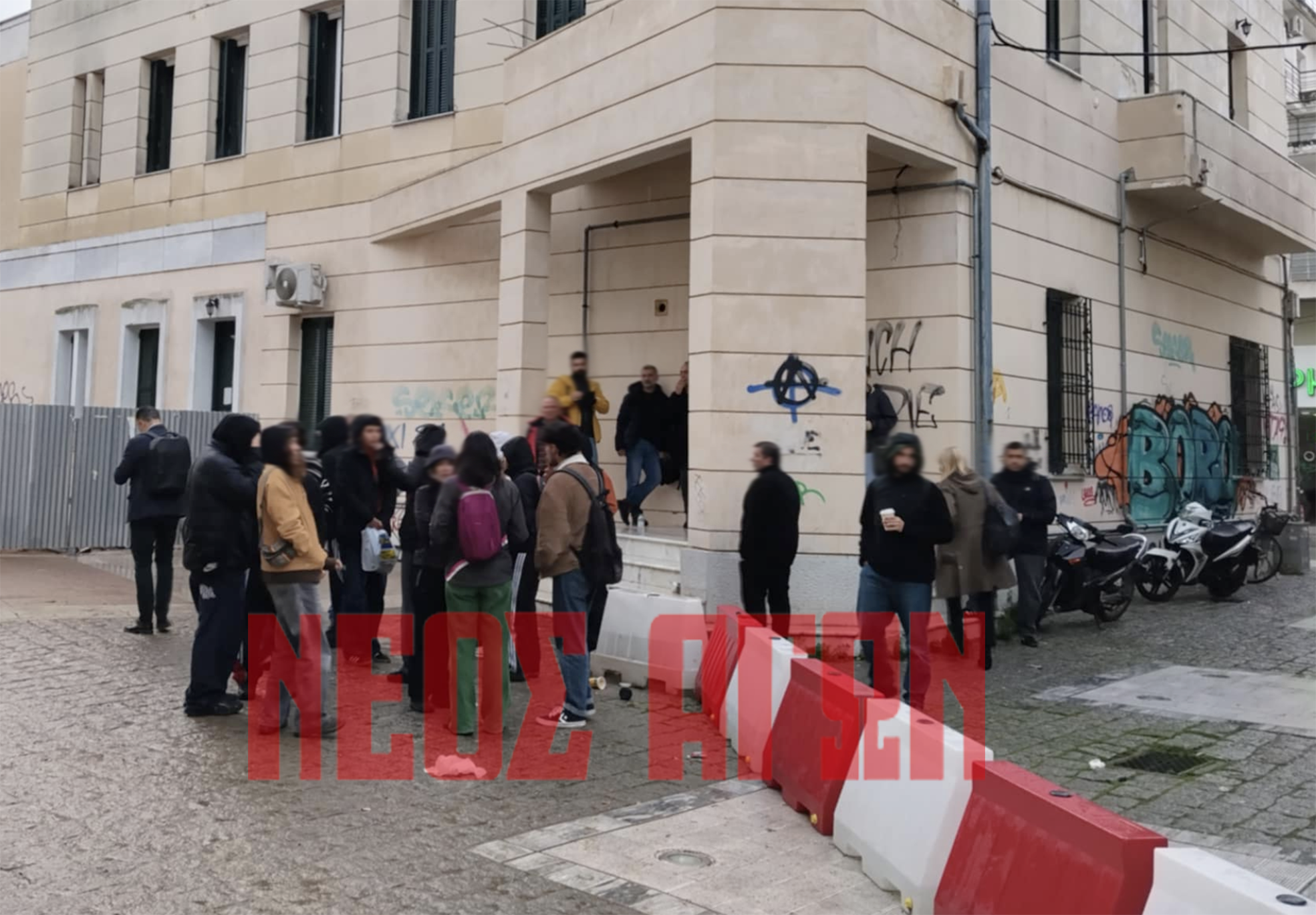 Διεκόπη η δίκη για την υπόθεση Μάγγου, δρακόντεια μέτρα ασφαλείας στην Καρδίτσα (ΦΩΤΟ)