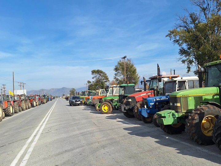 Μεγάλο κομβόϊ με 270 τρακτέρ από χωριά των δήμων Κιλελέρ και Τεμπών έτοιμο για το μπλόκο της Νίκαιας (ΦΩΤΟ)
