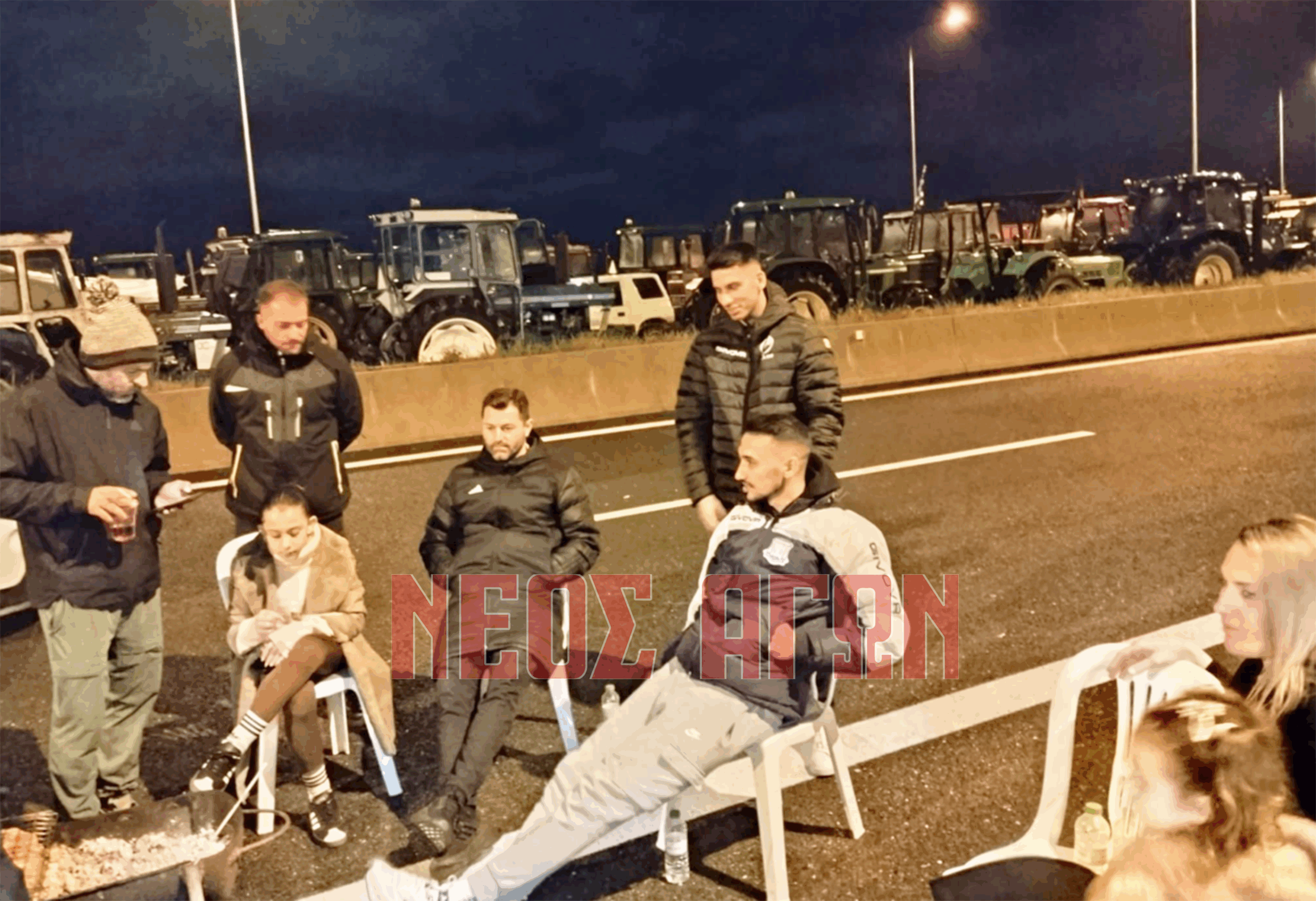 Σαββάτο βράδυ στο μεγαλύετρο μπλόκο της Ελλάδας στον Ε-65-η οργάνωση ανά χωριό και Αγροτικό Σύλλογο (ΦΩΤΟ)