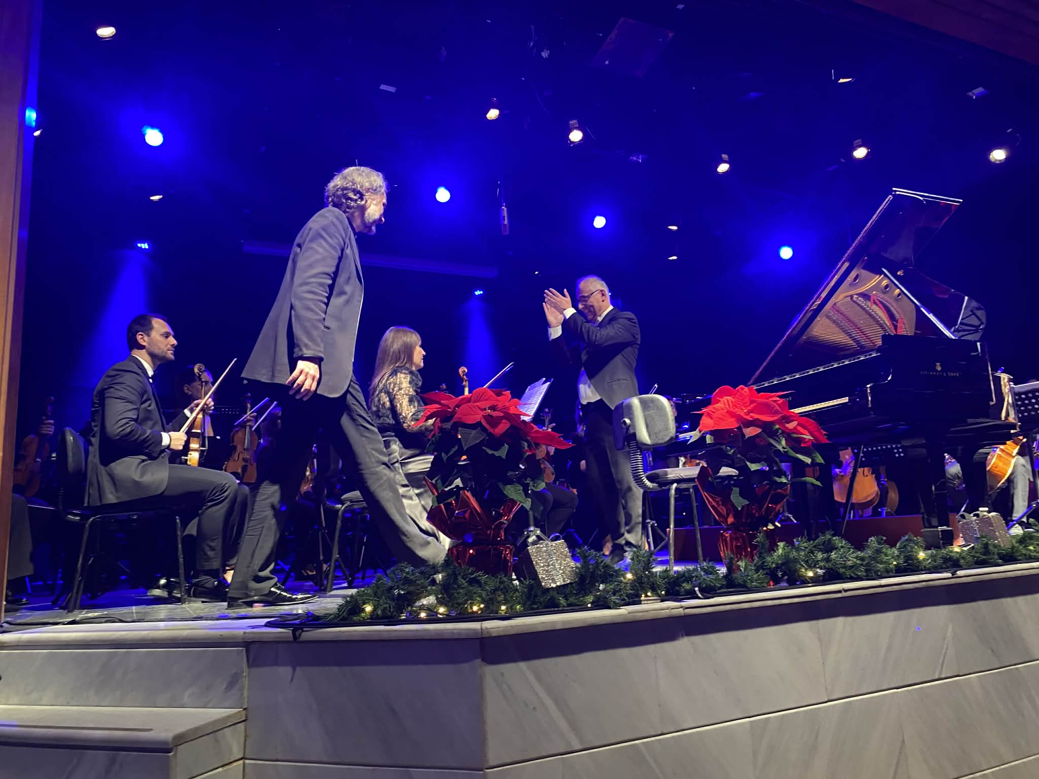 Μαγική ατμόσφαιρα στις συναυλίες της Συμφωνικής Ορχήστρας στο Δημοτικό Ωδείο (ΦΩΤΟ+video)