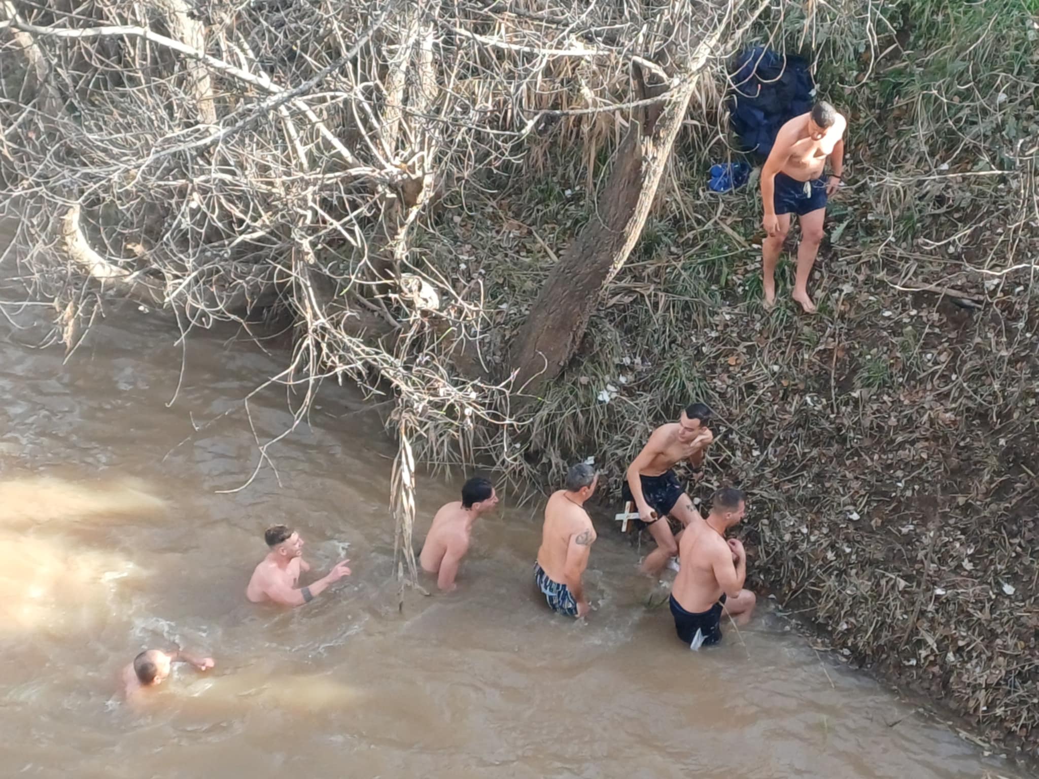 Ο 22χρονος Ραφαήλ Νικολάου είναι ο πιστός που έπιασε το σατυρό στη Λάρισα (ΦΩΤΟ+video)