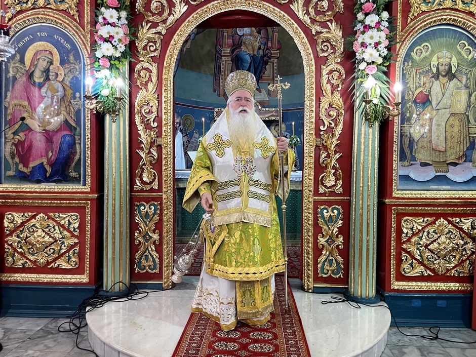 Δημητριάδος Ιγνάτιος: «Ο Θεός ζητά την αγάπη της καρδιάς μας» - Λαμπρή η πανήγυρις των Αγίων Αντωνίων στην Αγιά