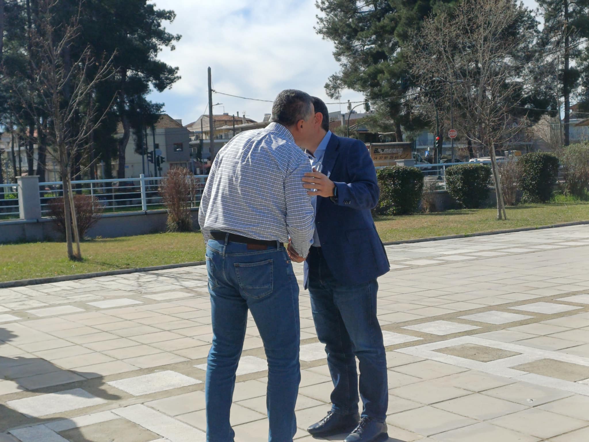 Επίσκεψη Αλέξη Τσίπρα στον Κουρέτα-το βράδυ η ομιλία του με την παρουσίαση του βιβλίου του «Ιθάκη»