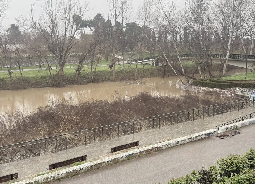 Σε επιφυλακή η ΔΕΥΑΛ για τη στάθμη του Πηνειού μετά τις τελευταίες βροχοπτώσεις (ΦΩΤΟ)