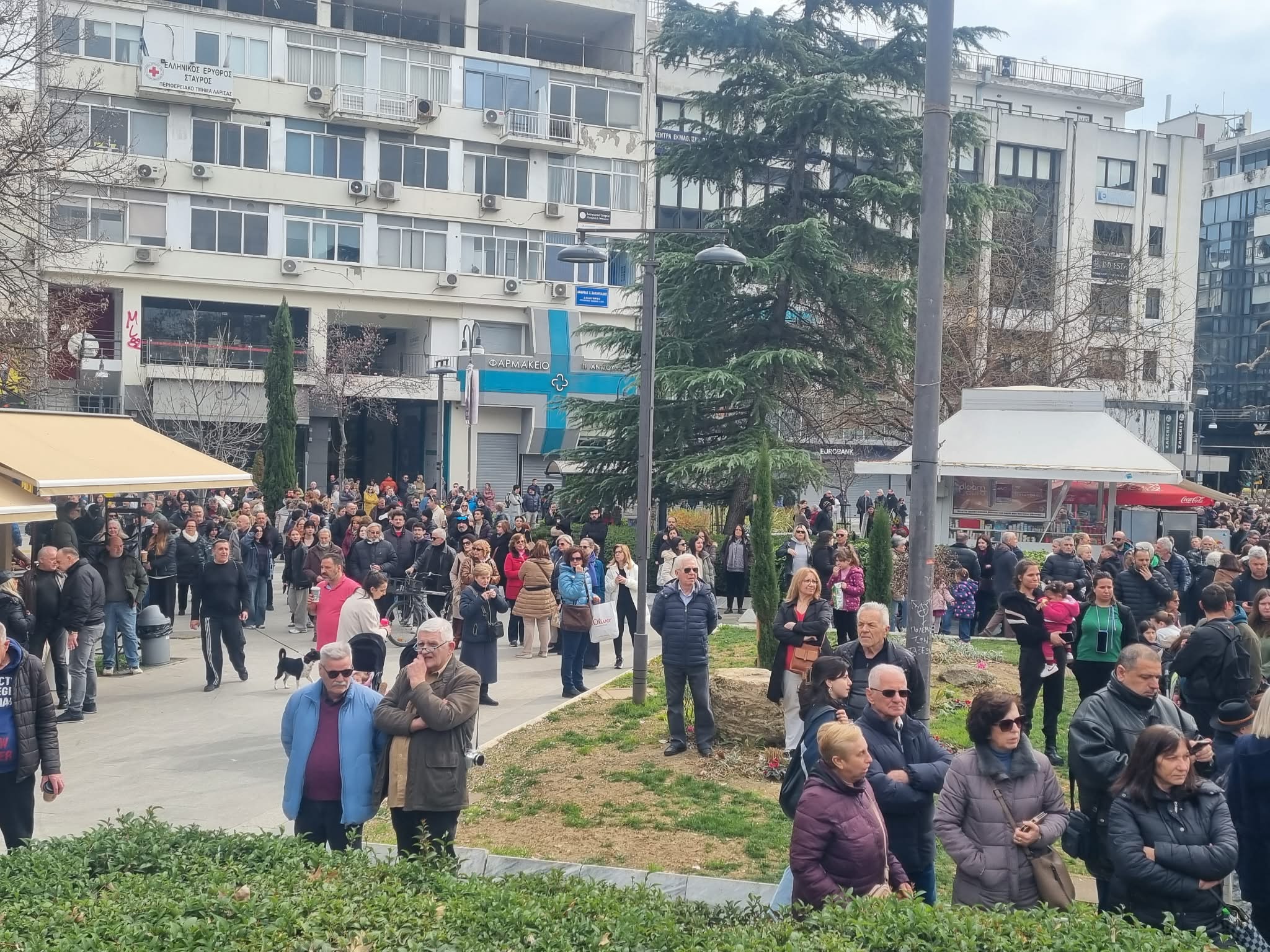 Δυναμικό συλλαλητήριο στη Λάρισα για τα Τέμπη: «Δεν ξεχνάμε, δεν συγχωρούμε»…(ΦΩΤΟ)