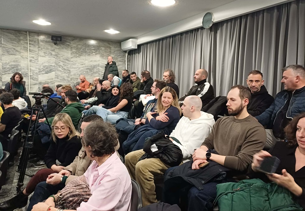 Ένταση στη χθεσινή συνεδρίαση του δημοτικού συμβουλίου- αποχώρησε η Συμπαράταξη Λαρισαίων (ΦΩΤΟ)