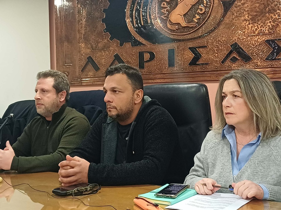 Τρία χρόνια από την τραγωδία στα Τέμπη: «Δεν θα σταματήσουμε μέχρι να βρούμε την αλήθεια» (ΦΩΤΟ)