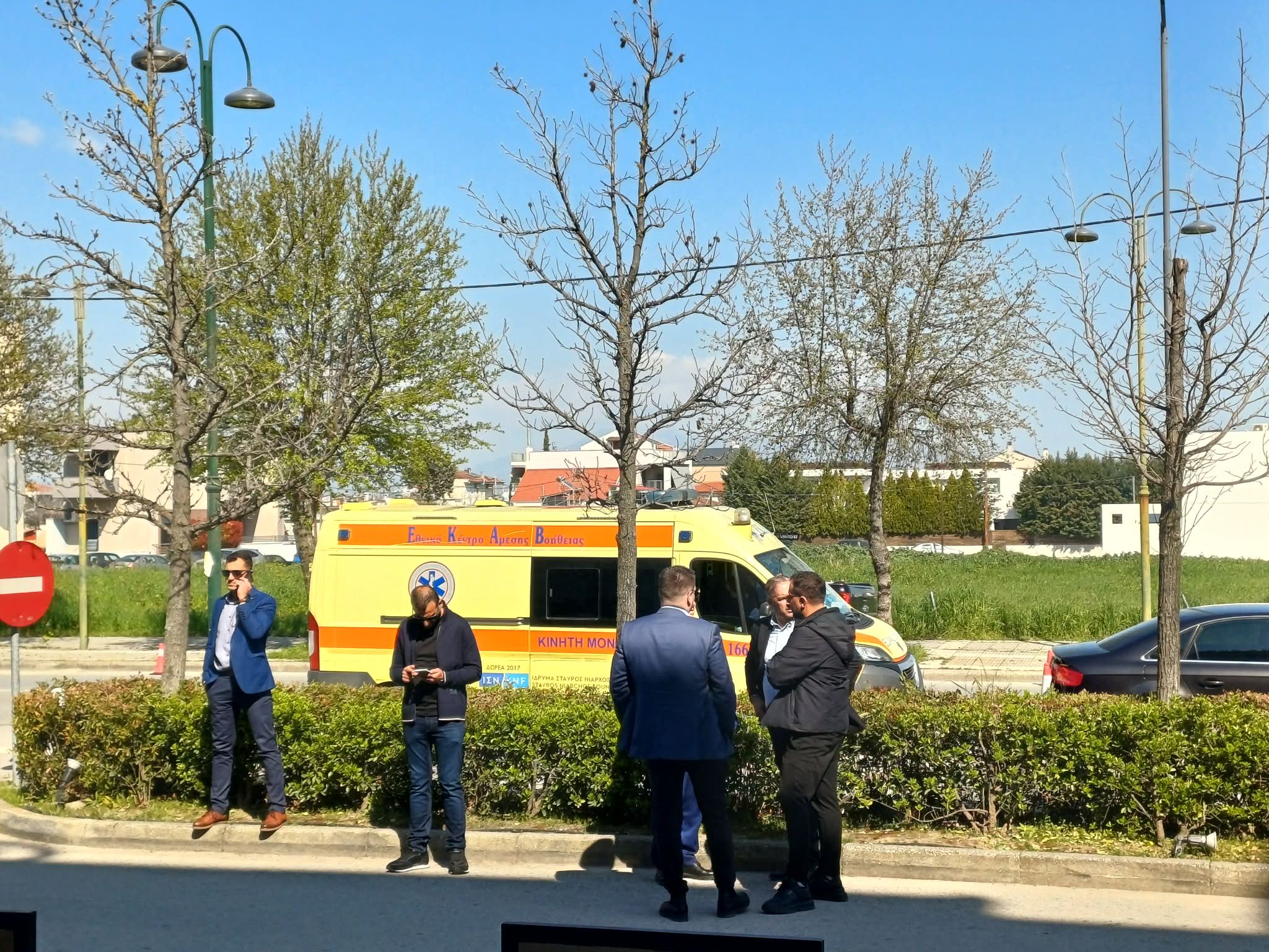 Λιποθυμικό επεισόδιο την ώρα του προσυνεδρίου  έγκαιρη επέμβαση γιατρών (ΦΩΤΟ)