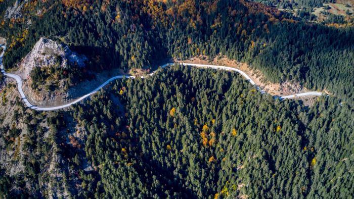 Ο πιο επικίνδυνος δρόμος της χώρας ενώνει τη Θεσσαλία με την Ήπειρο