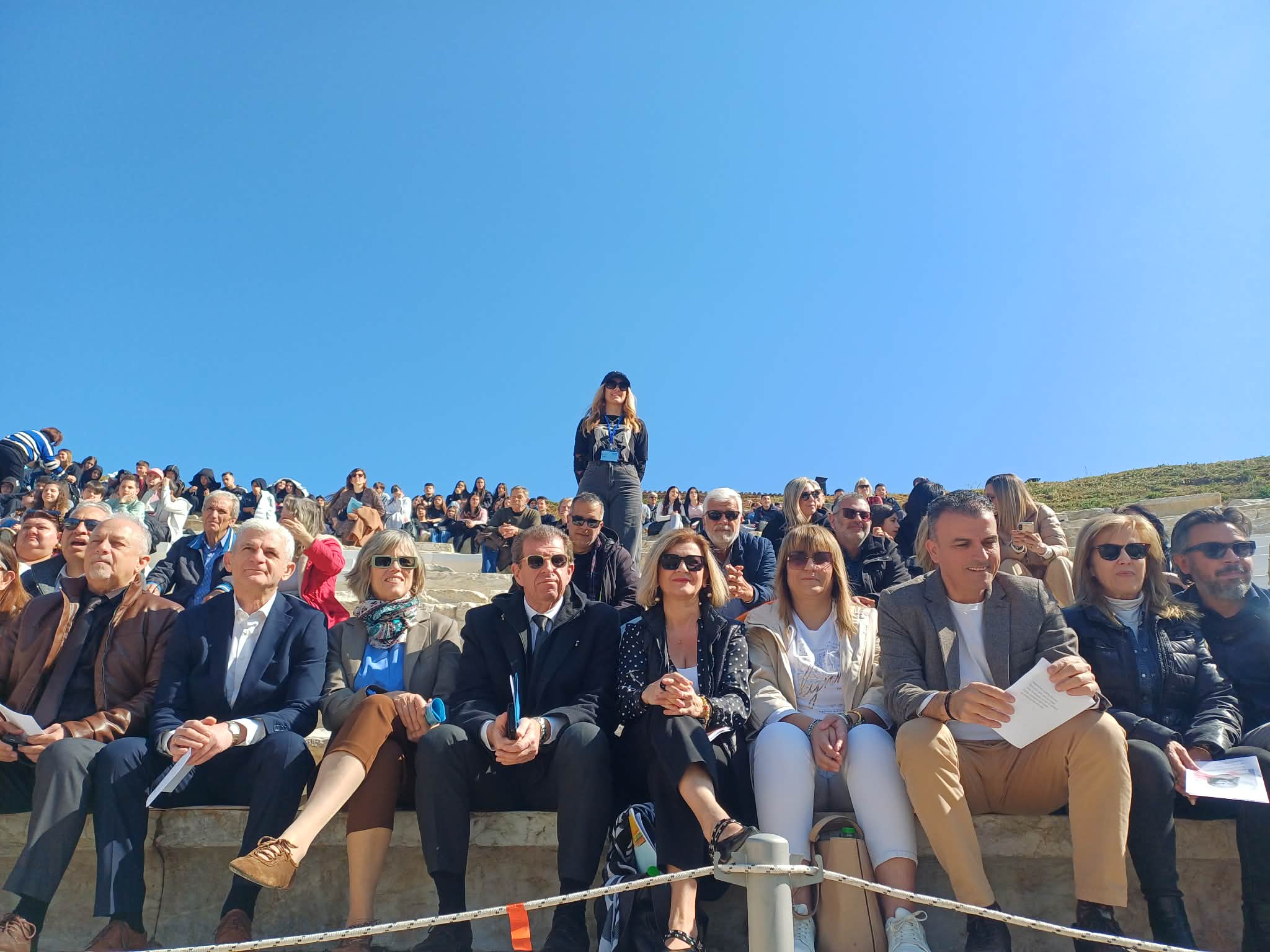 Μαθητική πνοή στο αρχαίο θέατρο σήμερα-«Πρεμιέρα» με Αριστοφάνη για το Φεστιβάλ «Εφήβων Δρώμενα» (ΦΩΤΟ +video )