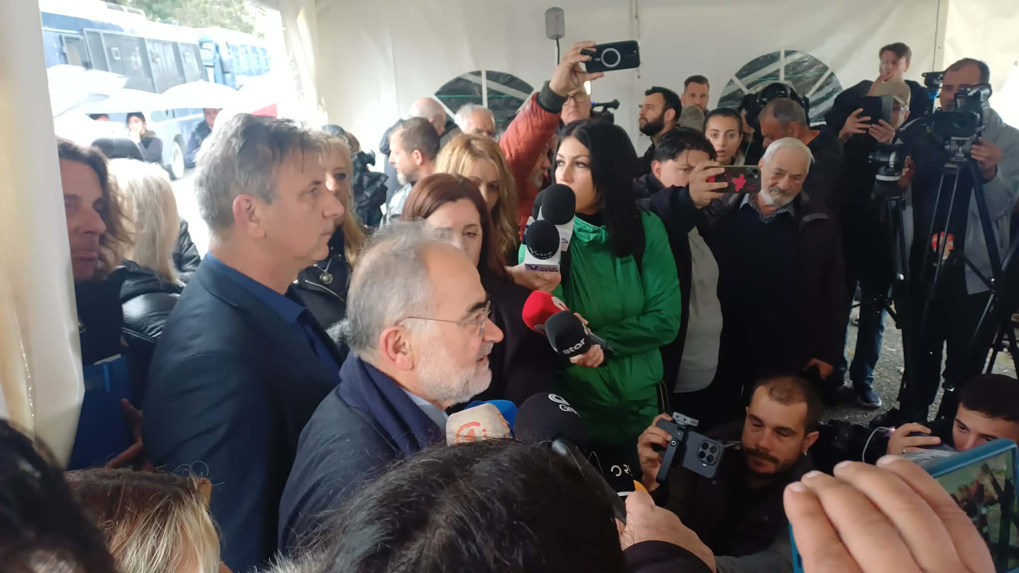 «Tο παιδί μου δίνει τεράστια μάχη με πόνους και ζει στο σκοτάδι άδικα»: Συγκινεί ο πατέρας του Γεράσιμου
