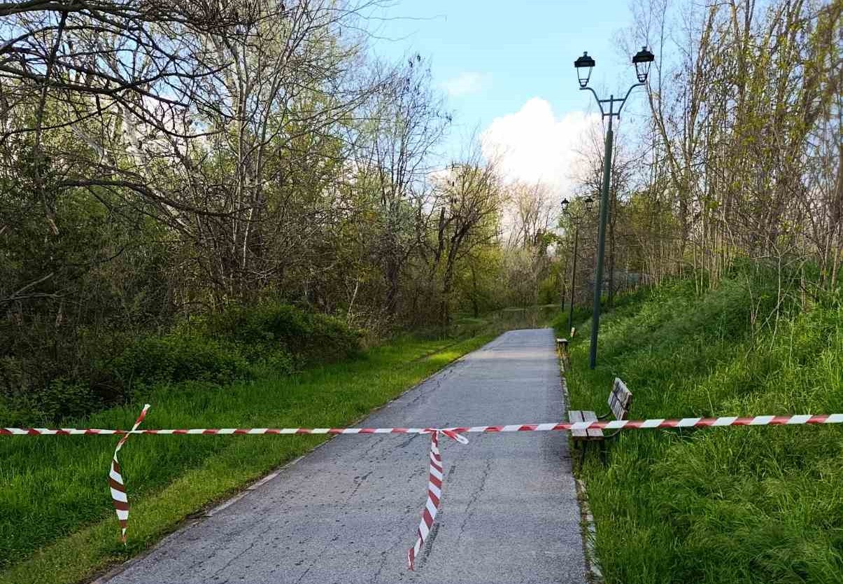 Δήμος Λαρισαίων: Παραμένουν σε ισχύ προληπτικά μέτρα στην εσωτερική κοίτη του Πηνειού  λόγω υπερχείλισης (ΦΩΤΟ)