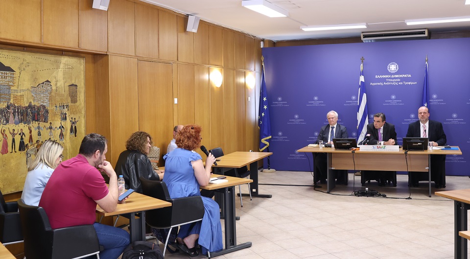 Μαργαρίτης Σχοινάς: «Βάζουμε τάξη στη βιολογική παραγωγή – Καμία ανοχή στην παραβατικότητα,-  «Παγώνουν» οι νέες δράσεις