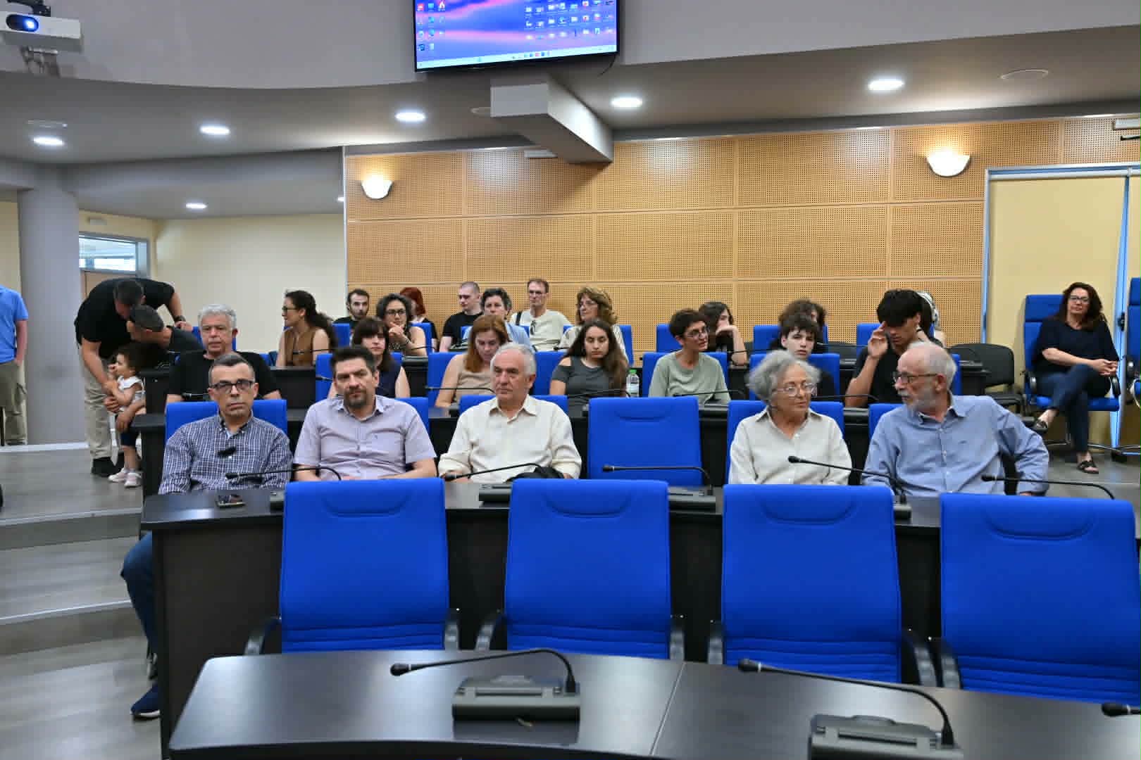 Τίμησε τους δύο αδικοχαμένους γιατρούς του Γενικού Νοσοκομείου Λάρισας το περιφερειακό συμβούλιο (ΦΩΤΟ)