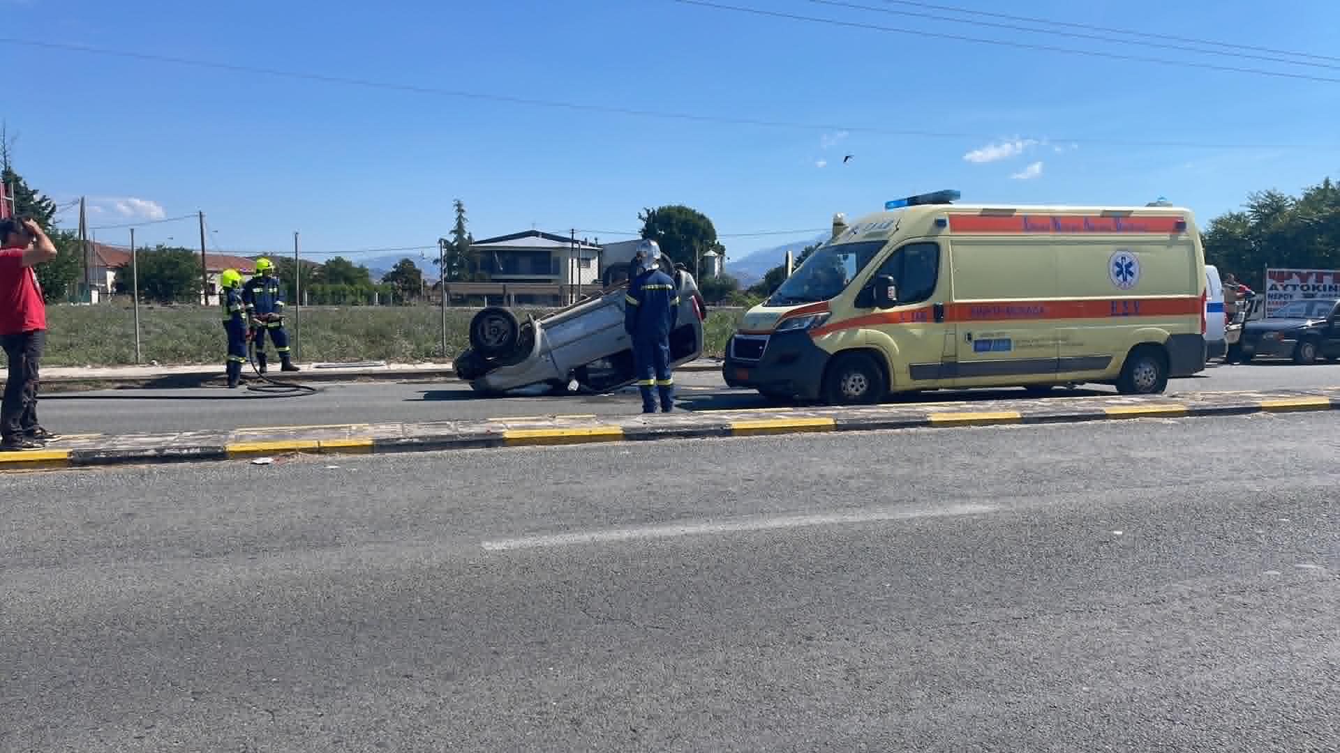 Τραυματίας 71χρονος στο θεαματικό τροχαίο της οδού Βόλου-δείτε εικόνες