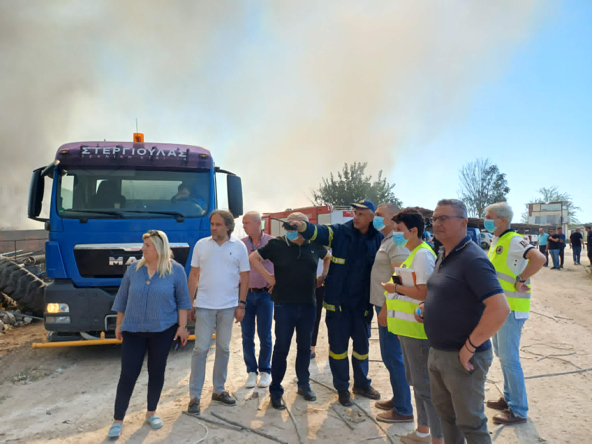 Σε συνήθη επίπεδα οι μετρήσεις ποιότητας του αέρα μετά την πυρκαγιά στο Ομορφοχώρι – Συνεχής παρακολούθηση από την Περιφέρεια