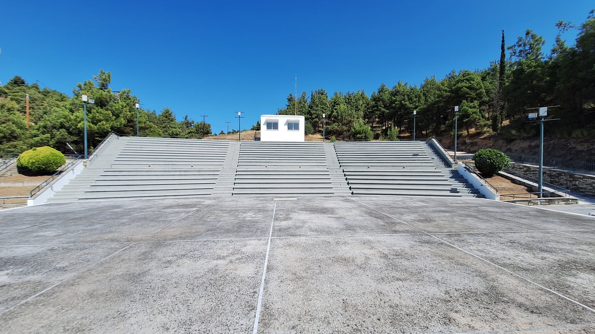Το Ανοιχτό Θέατρο Ελασσόνας «Δημάρχου Λάζαρου Μεταξιώτη» ανοίγει και πάλι τις πύλες του (ΦΩΤΟ
