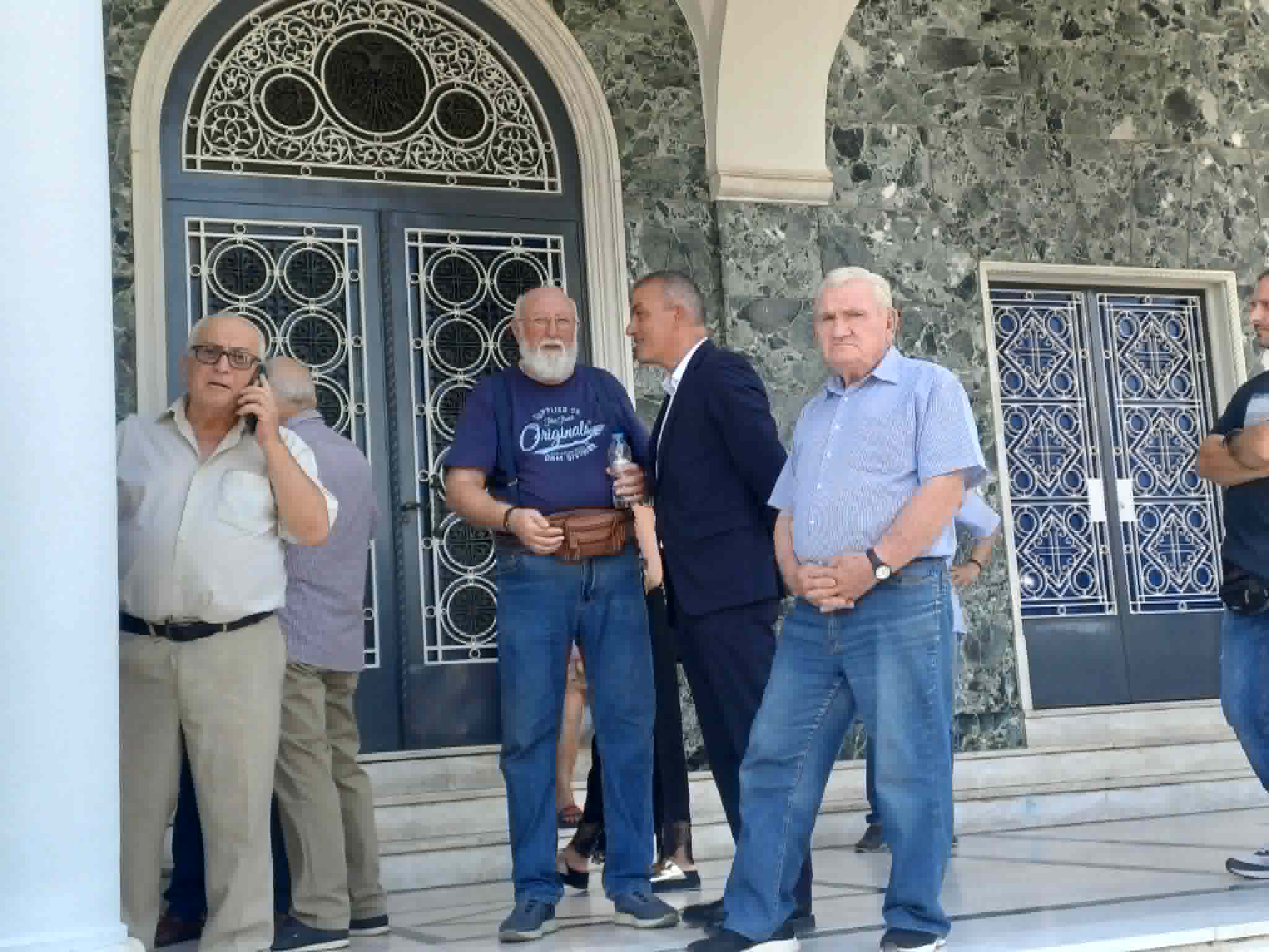 Σε κλίμα βαθειάς οδύνης και πάνδημα η κηδεία του σπουδαίου γιατρού και αυτοδιοικητικού Θανάση Μητσιού