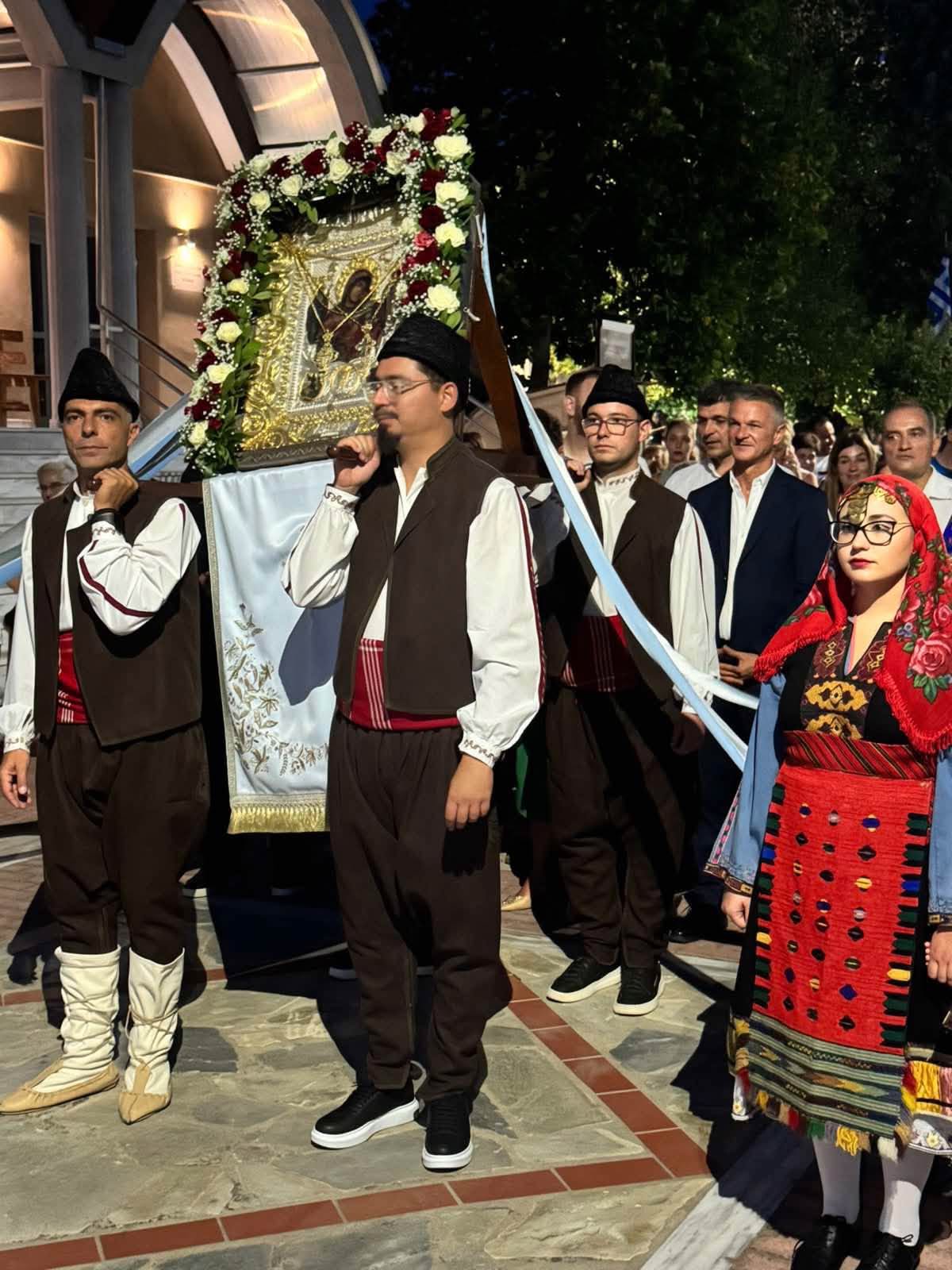 Μεκατάνυξη ο Εσπερινός για τα «Θεοτόκια» στην Κοιλάδα Λάρισας