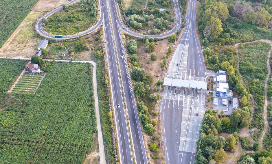 Κραυγή διαμαρτυρίας από επαγγελματίες τουρισμού των παραλίων Λάρισας για τα 8 χρόνια χωρίς ολοκληρωμένο κόμβο στον Πυργετό