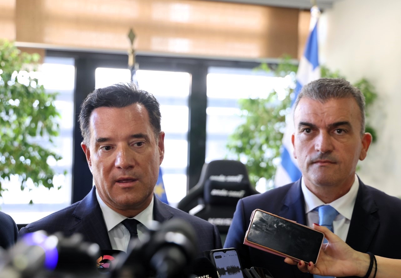 Στο Δημαρχείο Λάρισας ο Υπουργός Υγείας - Αναβάθμιση των υπηρεσιών υγείας και έργα για τους πολίτες (ΦΩΤΟ+video)
