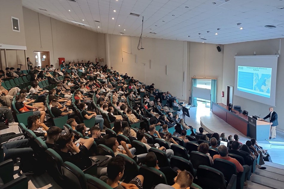 Ο αργός μαρασμός των ελληνικών πανεπιστημίων – Δημογραφικό και ακριβή στέγη απειλούν τις φοιτητουπόλεις Βόλου, Λάρισας