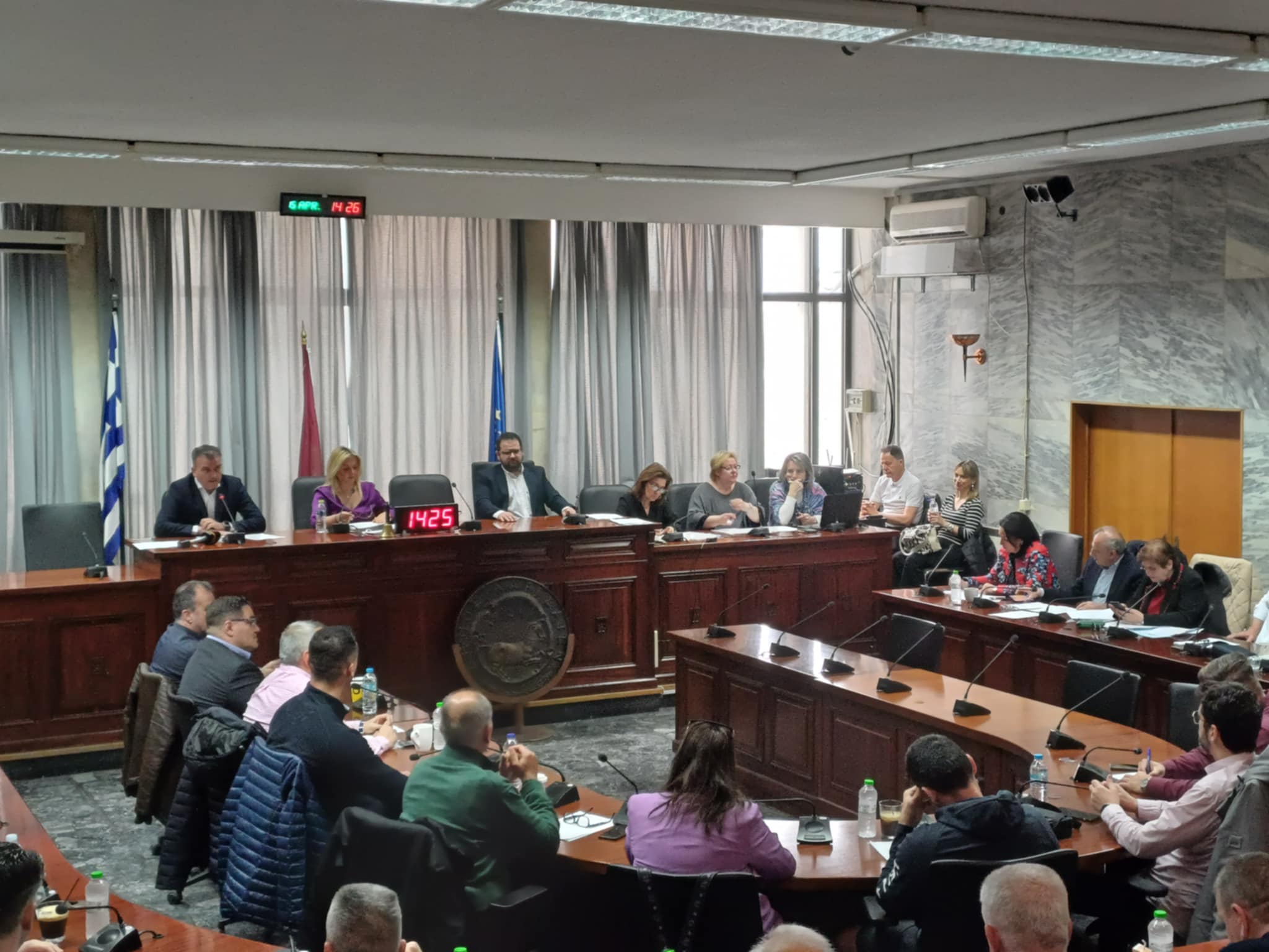Θ. Μαμάκος: «Ανταποδοτική επιστροφή κι όχι κατάργηση του τέλους ταφής»