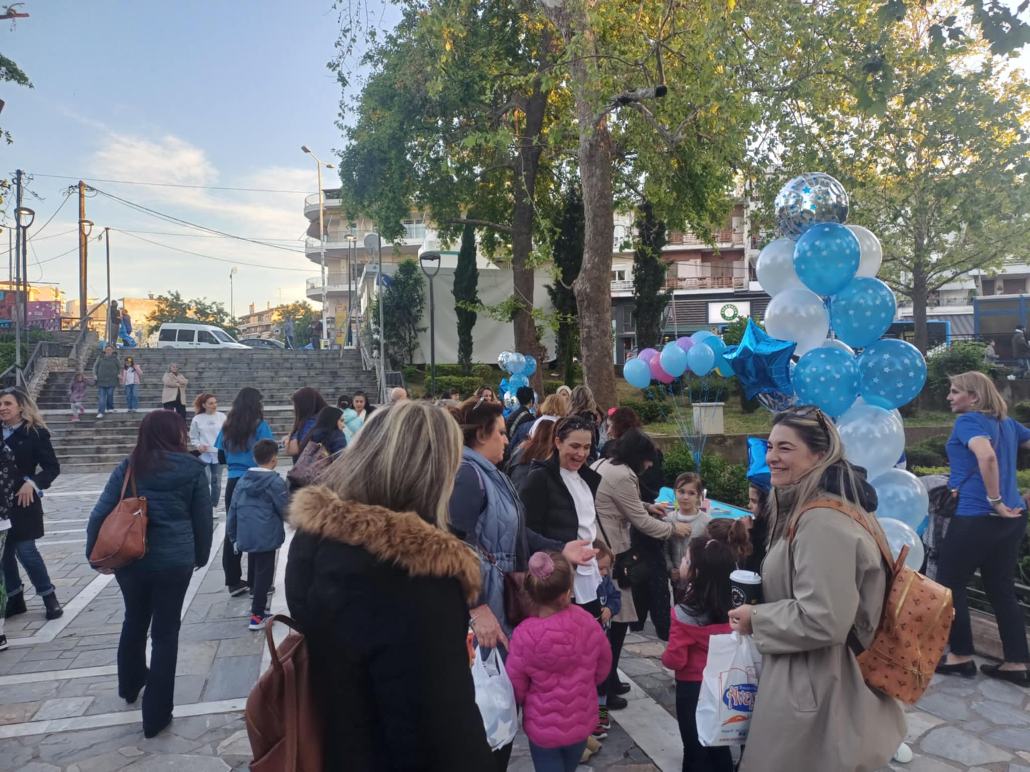 Μεγάλη επιτυχία ο ετήσιος περίπατος «Walk for Wishes» με σημείο εκκίνησης το πάρκο Αλκαζάρ στη Λάρισα (ΦΩΤΟ)
