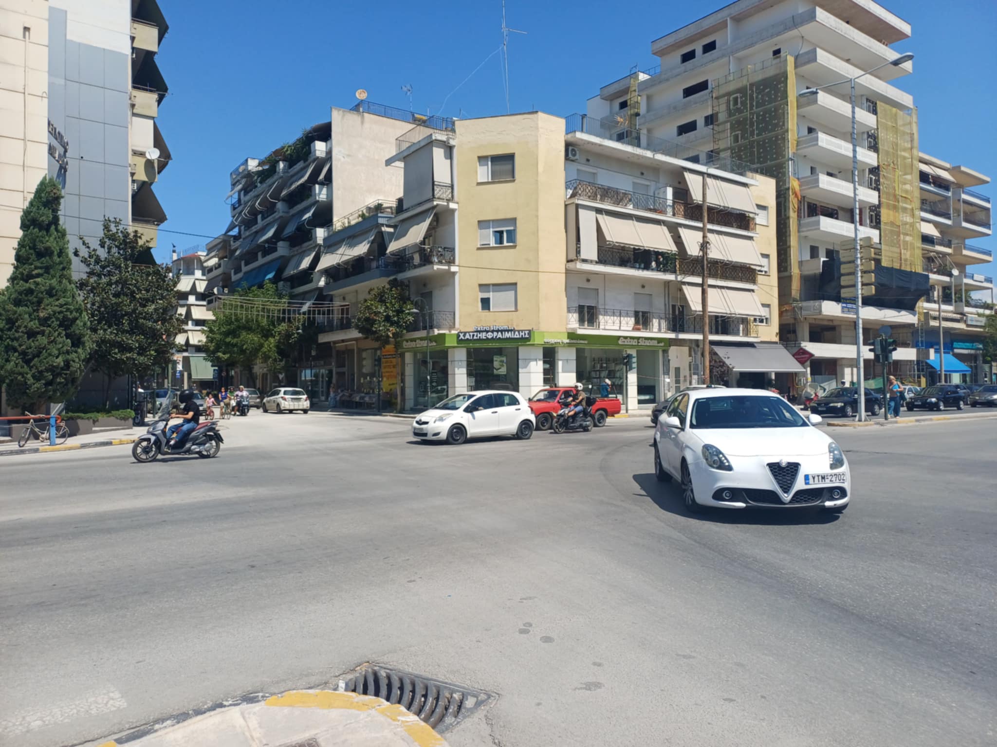 Εργοτάξιο από σήμερα η Λάρισα- ξεκίνησαν τα έργα για τον κυκλικό κόμβο σε Ηρ. Πολυτεχνείου- Φαρσάλων (ΦΩΤΟ)