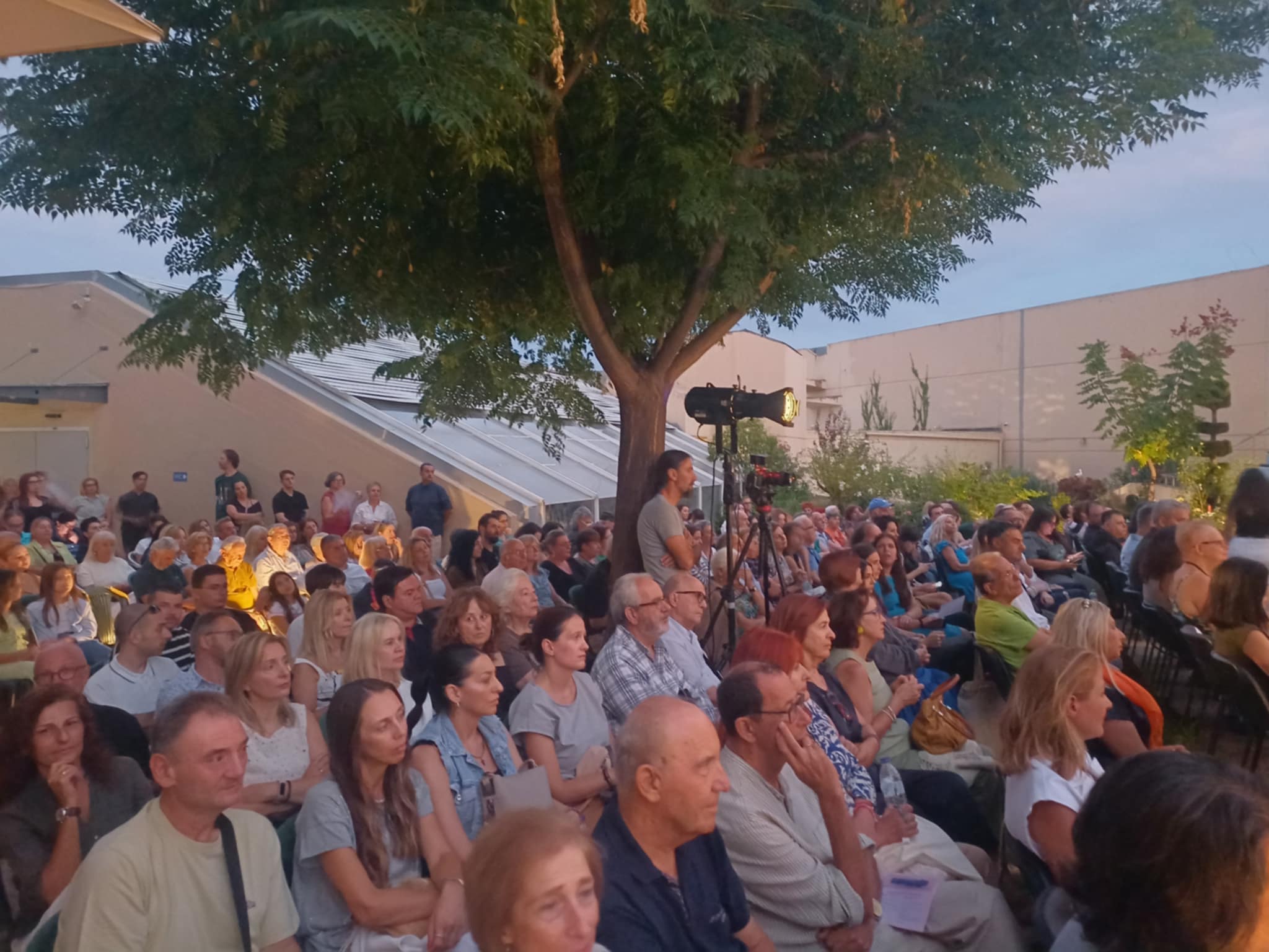 13ο Πανθεσσαλικό Φεστιβάλ Ποίησης: Επίσημη έναρξη, στον Κήπο του Διαχρονικού Μουσείου Λάρισας (ΦΩΤΟ+video)