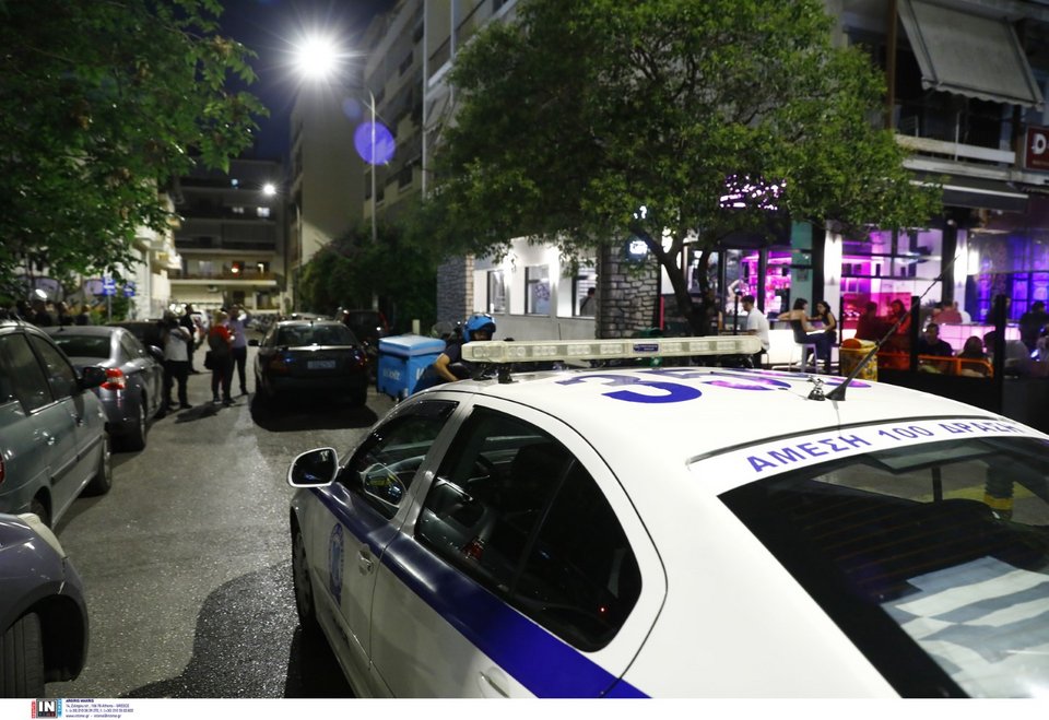 Τραγωδία στα Πατήσια: Μπροστά στα παιδιά της πέθανε η γυναίκα που γέννησε μέσα στο διαμέρισμα - Νεκρό και το νεογνό