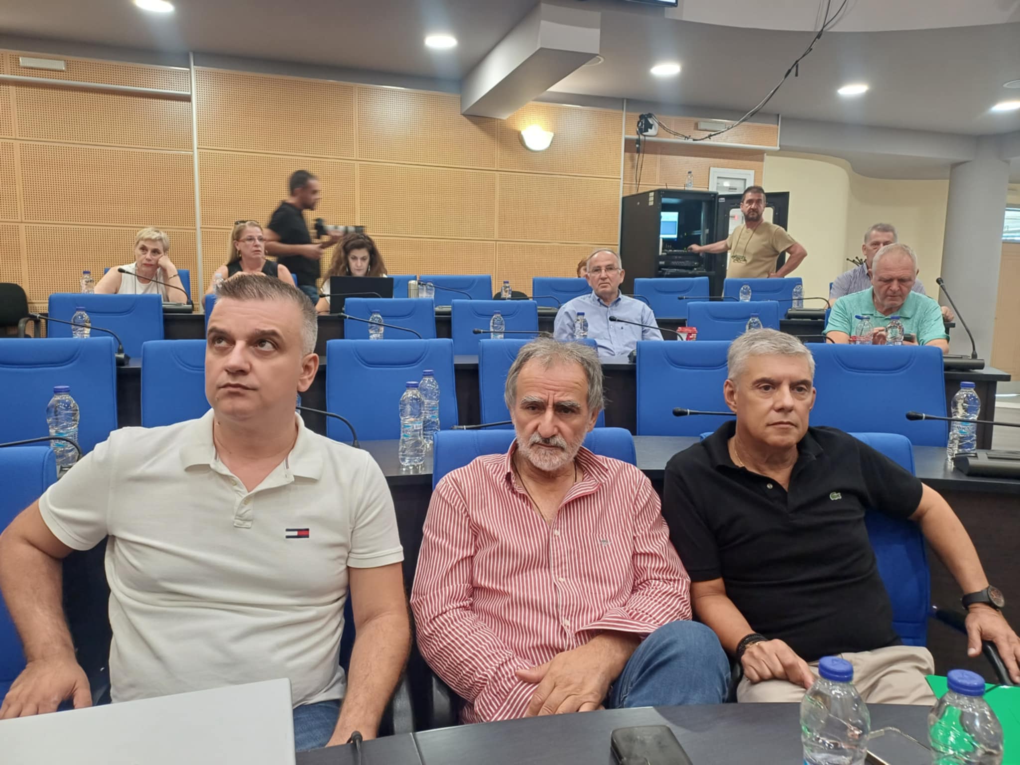 Συνεδριοιάζει τώρα το περιφερειακό συμβούλιο για έγκριση τριμηνιαίου ποϋπολογισμού (ΦΩΤΟ)