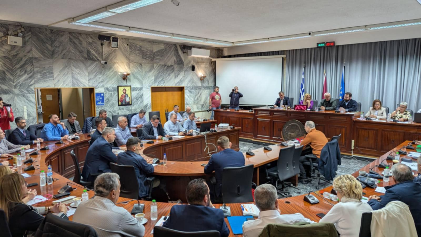 Το θέμα λειτουργίας παιχνιδιών στο λούνα παρκ στο παζαρι έφερε στο δημοτικό συμβούλιο η Συμπαράταξη