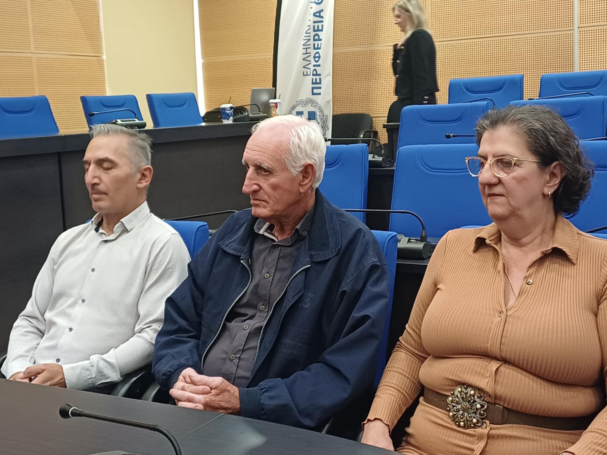 Συνάντηση Κουρέτα με συγγενείς θυμάτων Τεμπών για τη διαμόρφωση στο χώρο του μνημείου (ΦΩΤΟ+video)
