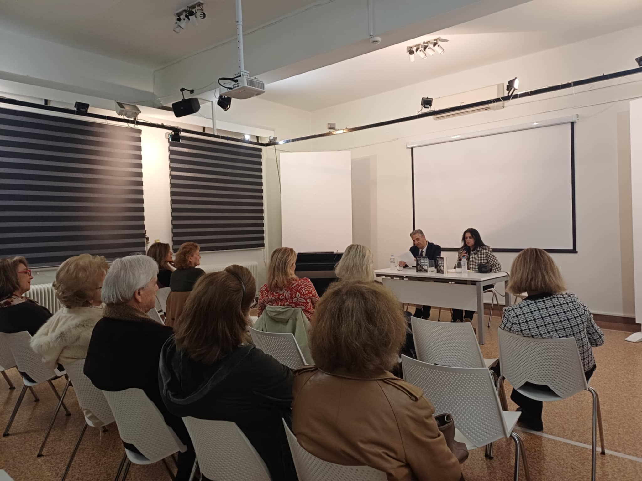 Το βιβλίο της Μάγιας Μποντζώρλου με τίτλο «Το Τριαντάφυλλο του Νότου» (ΦΩΤΟ)