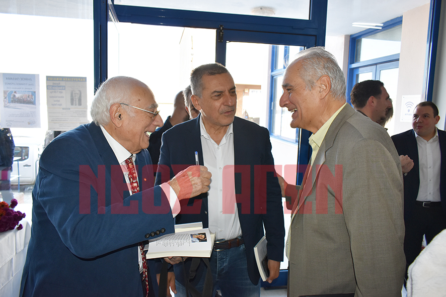 “Απασα η ύλη” για τον Γιώργο Διδάγγελο-παρουσιάστηκε το βιβλίο- αυτβιογραφία του στον Παλαμά