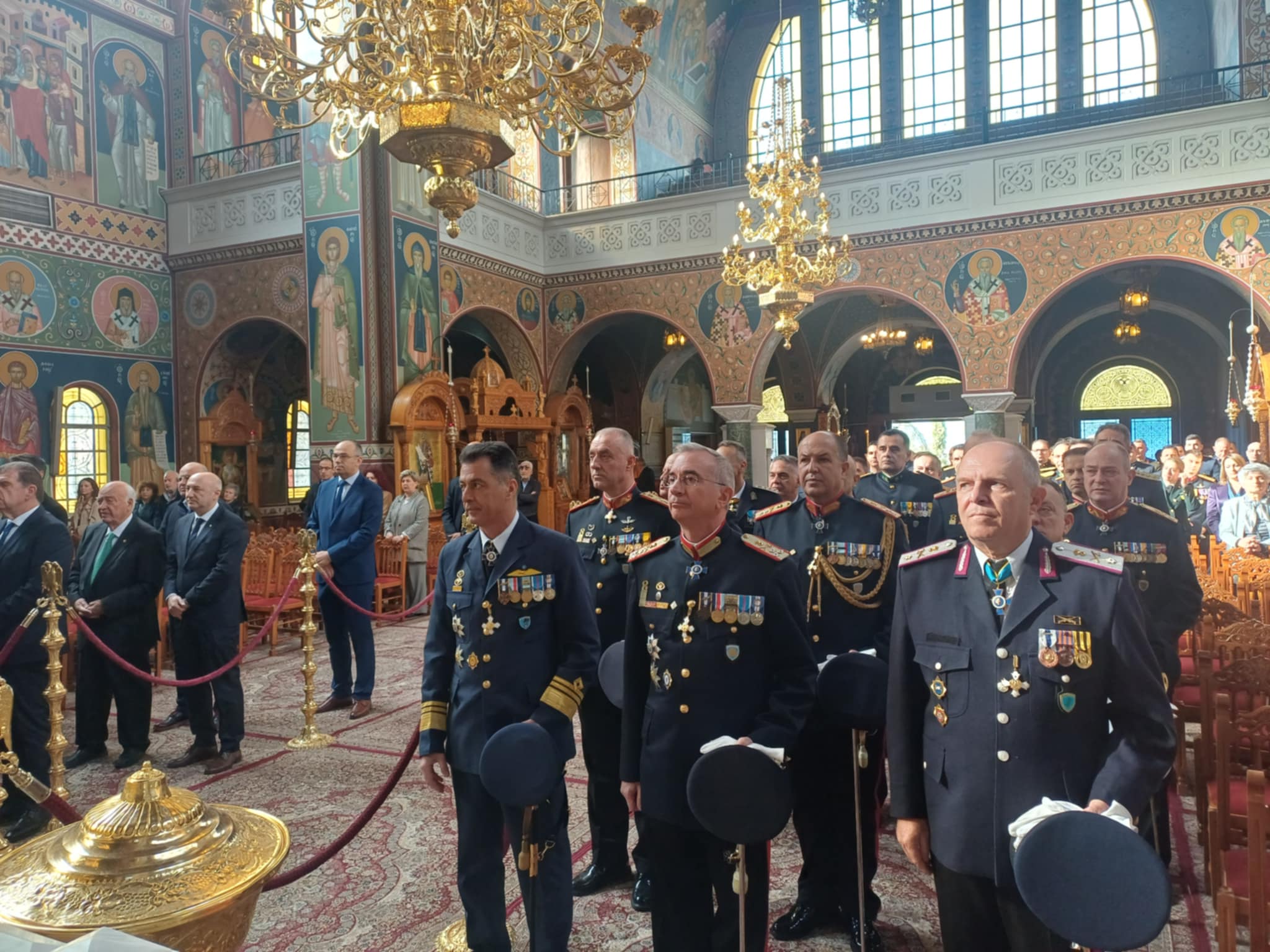 Η περιφέρεια τίμησε στη Λάρισα την ημέρα των Ενόπλων Δυνάμεων (ΦΩΤΟ+video)