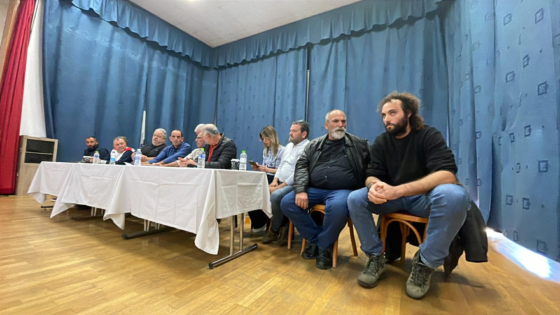 Σκληρά μπλόκα, κλείσιμο τελωνείων, λιμανιών και αεροδρομίων -στις 30 Νοεμβρίου βγαίνουν τα τρακτερ