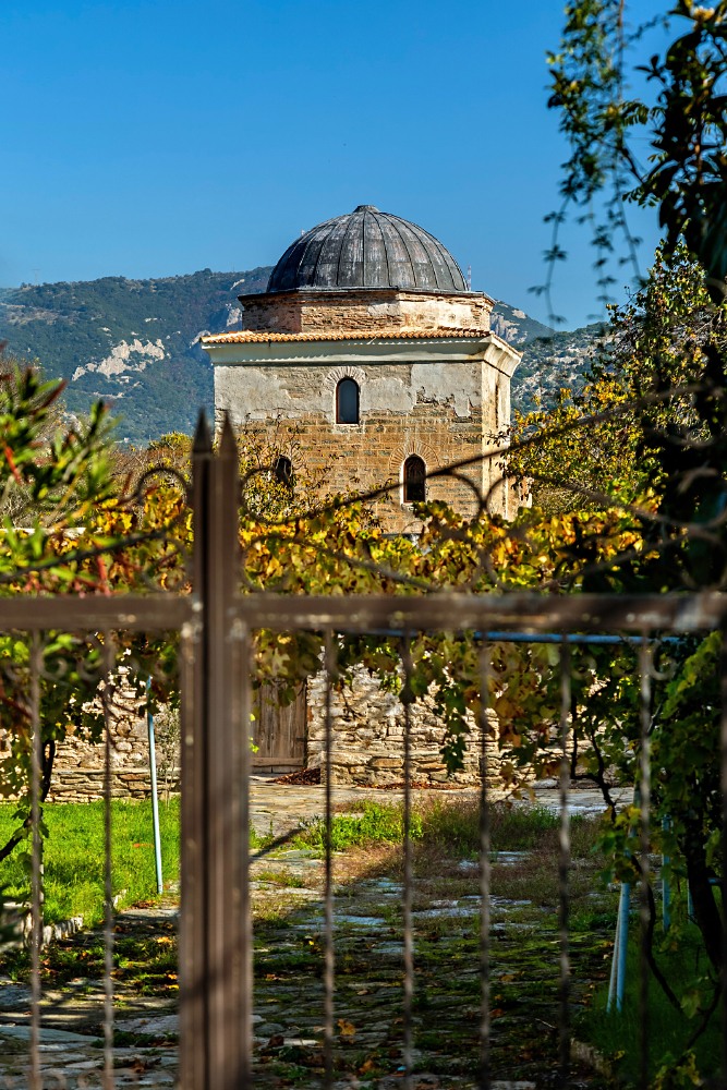Ο Τεκές του Χασάν Μπαμπά στα Τέμπη...