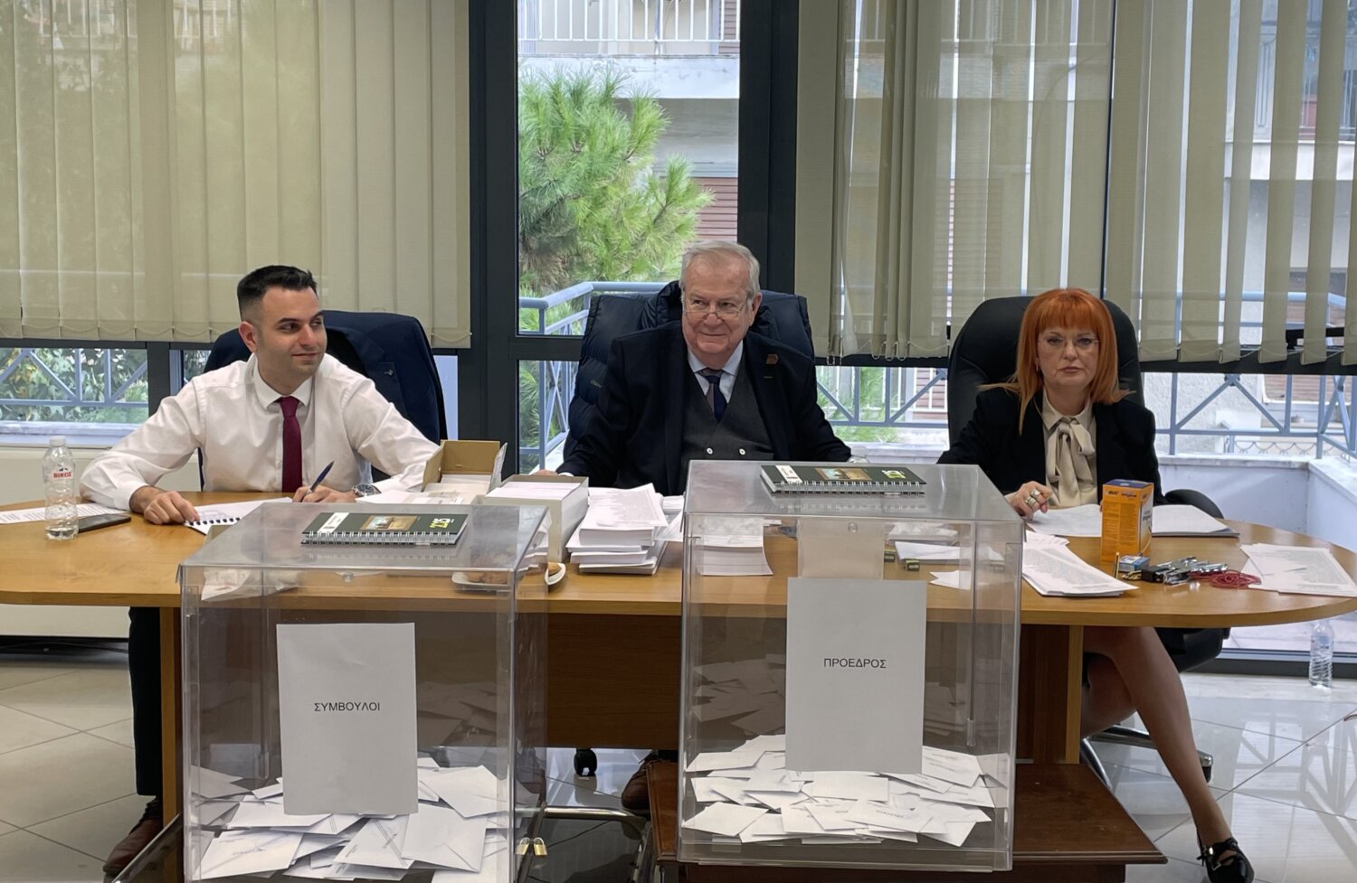 Ομαλά διεξάγονται οι εκλογές στο δικηγορικό σύλλογο Λάρισας- τρεις οι υποψήφιοι για την προεδρία (ΦΩΤΟ)