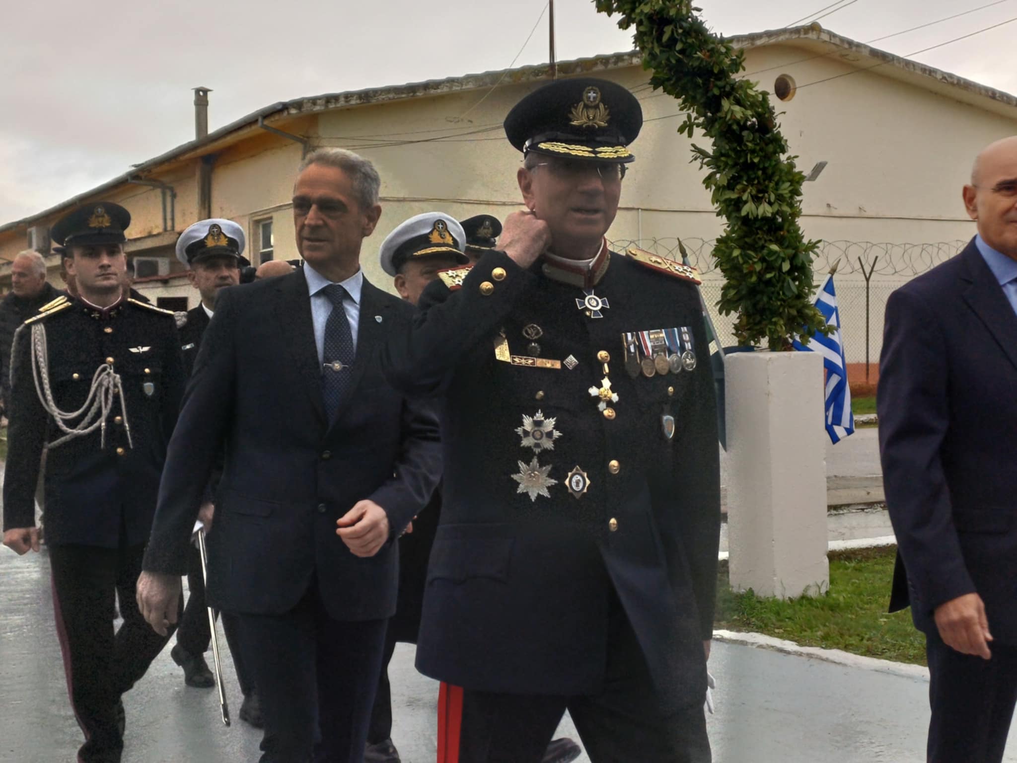 Με λαμπρότητα ο εορτασμός της Αγίας Βαρβάρας στο στρατόπεδο Μπουγά στη Λάρισα (ΦΩΤΟ+video)