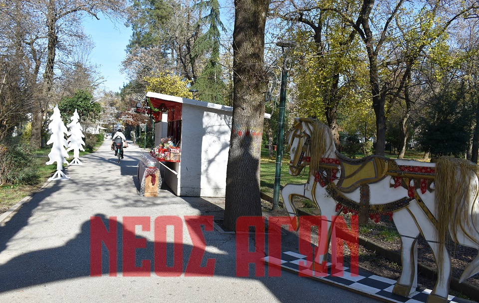 Σε λειτουργία από αύριο το πρωί το «Χωριό των Χριστουγέννων» στην είσοδο του Παυσιλύπου