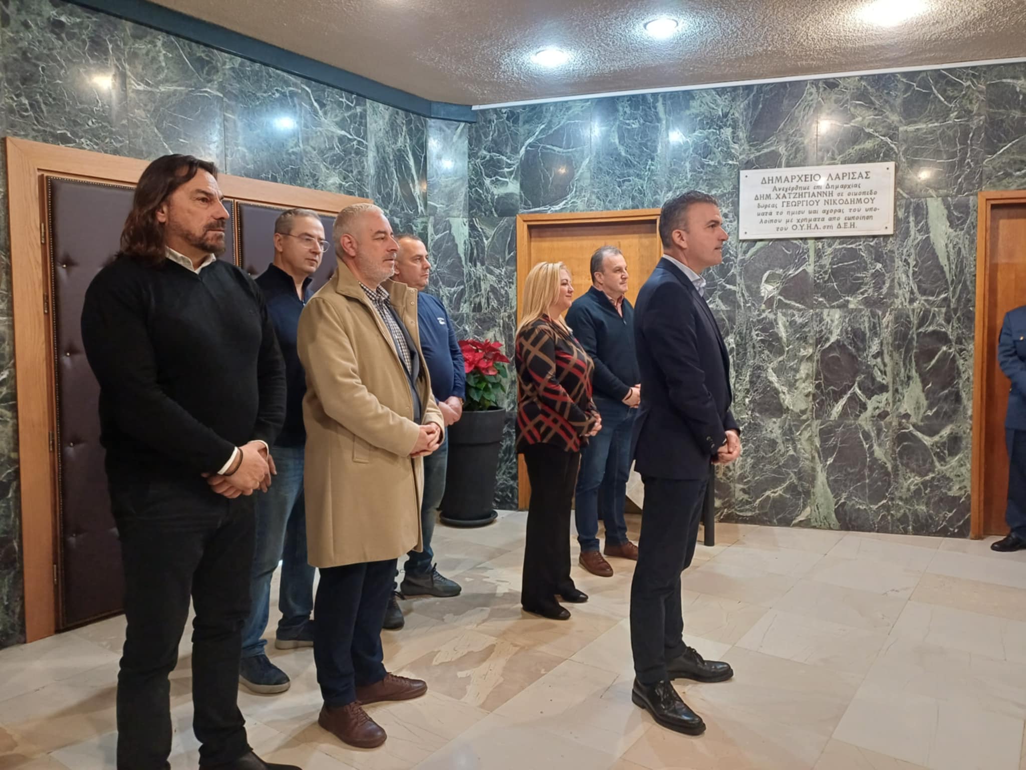 Τα κάλαντα στον δήμαρχο Λαρισαίων  από τη χορωδία Τάγματος της 1ης Στρατιάς (ΦΩΤΟ+video)