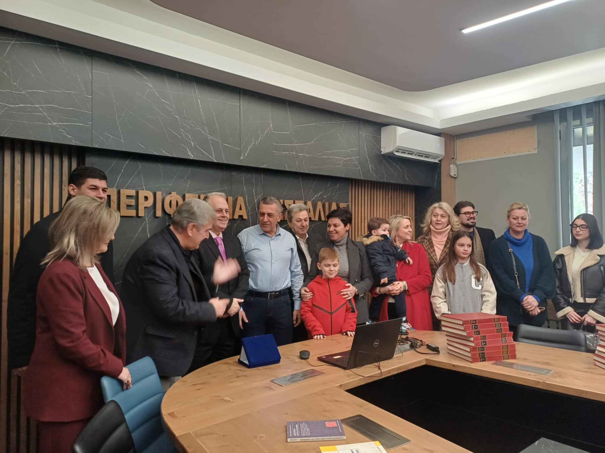 Βράβευσε τον Ευάγγελο Σούρλα η περιφέρεια (ΦΩΤΟ)