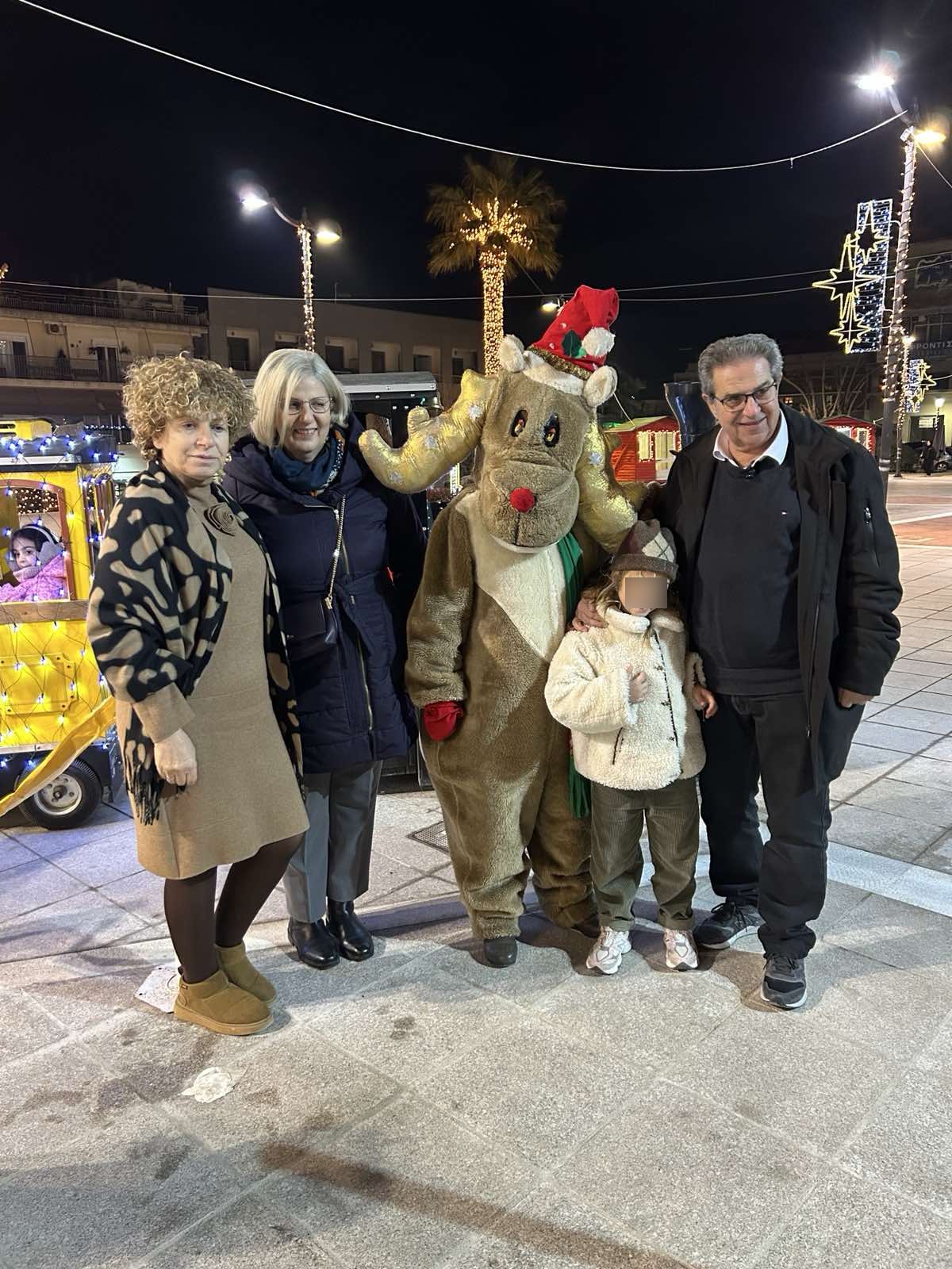 Γιορτινή βόλτα στα Φάρσαλα με το Christmas Mini Express Train (ΦΩΤΟ)