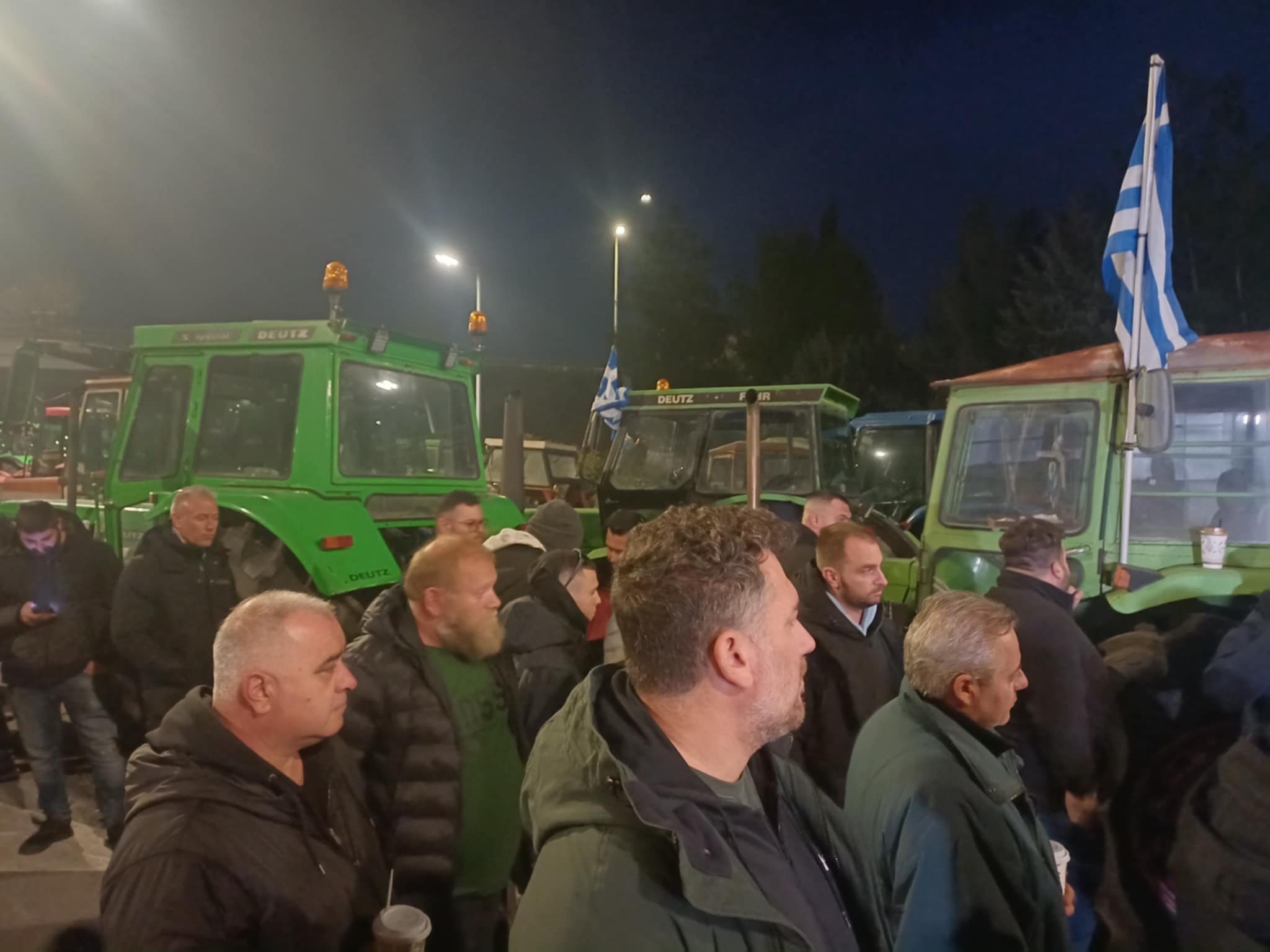 Κρίσιμη συνέλευση στο μπλόκο της Νίκαιας- Μαρούδας: Θα ακούσουμε τα μέτρα της κυβέρνησης την Τετάρτη και μετά μπλακάουτ