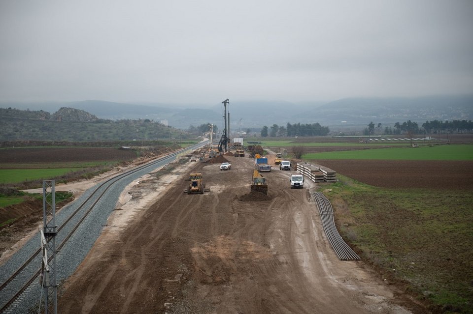 Σε εξέλιξη τα έργα αποκατάστασης στη διπλή σιδηροδρομική γραμμή Αθήνα-Θεσσαλονίκη -Αυτοψία Κυρανάκη